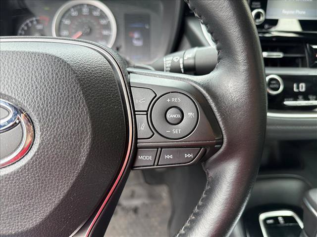 Used 2022 Toyota Corolla SE w/ SE Premium Package FWD image 16
