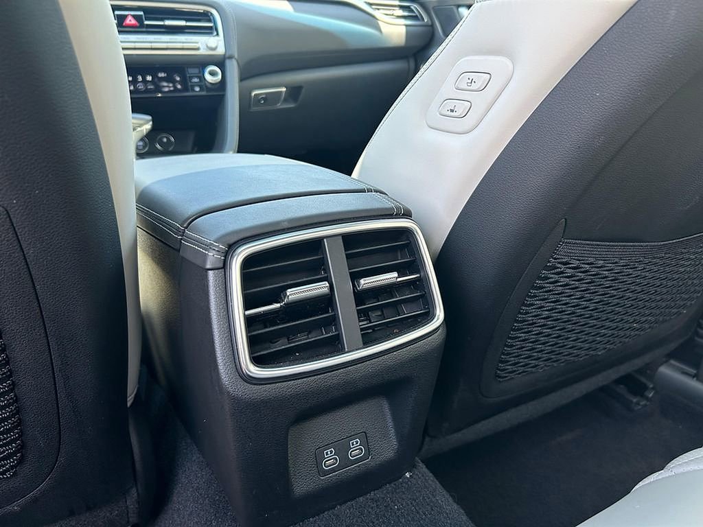 Certified 2025 Genesis G70 3.3T Advanced w/ Sport Prestige Package image 20