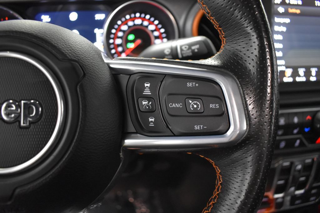 Used 2021 Jeep Gladiator Mojave AWD/4WD image 32