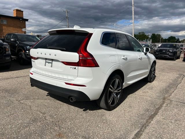 Used 2021 Volvo XC60 T5 Momentum w/ Protection Package Premier AWD/4WD image 4