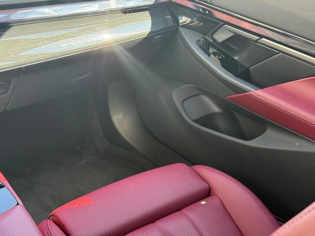 Used 2026 BMW 540i xDrive image 16