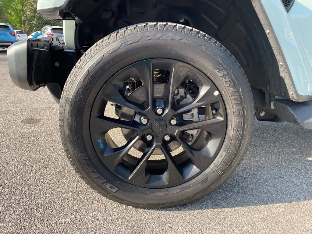 Used 2023 Jeep Wrangler Unlimited Sahara w/ Cold Weather Group AWD/4WD image 20