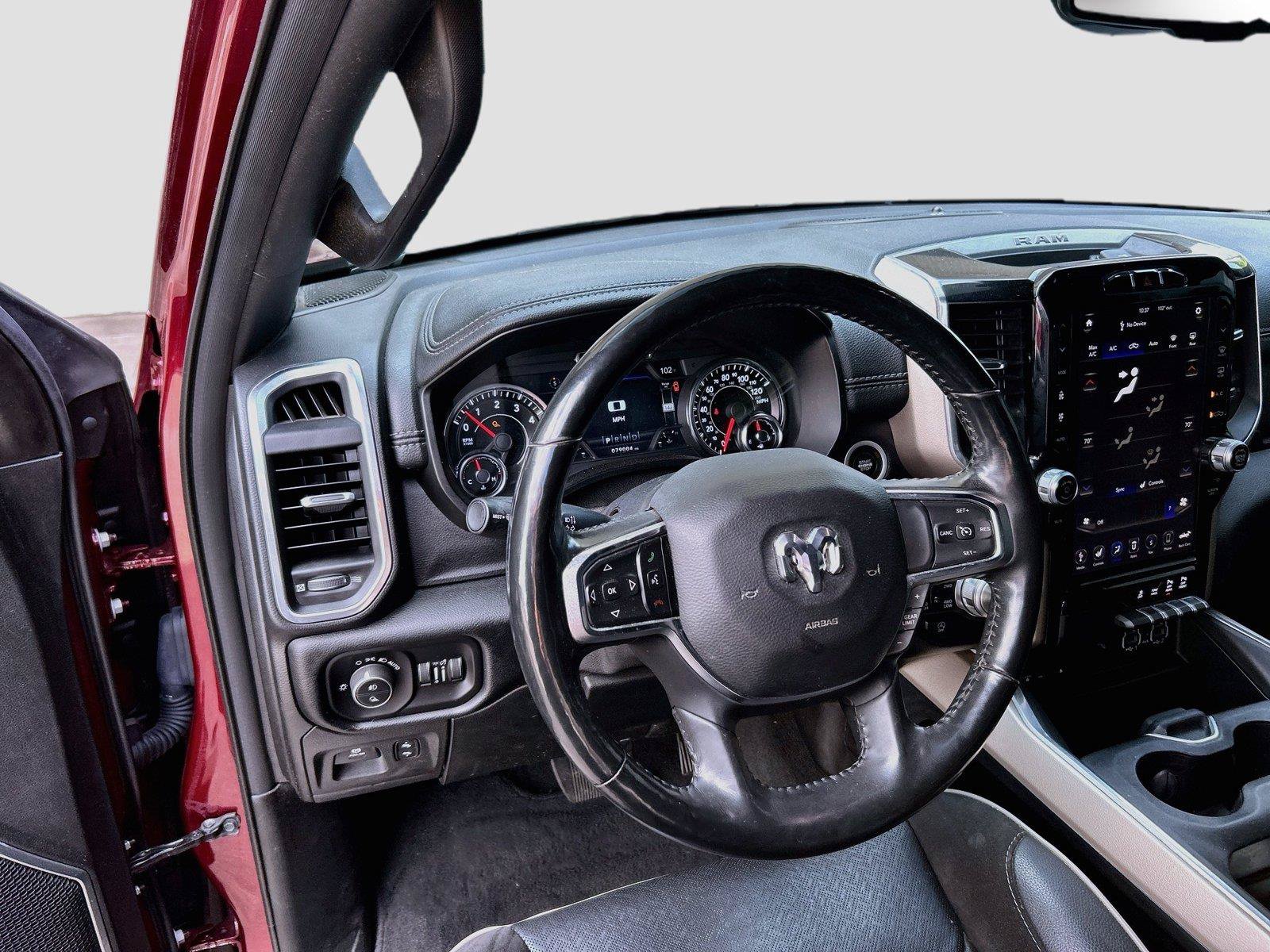 Used 2019 RAM 1500 Laramie w/ Sport Appearance Package AWD/4WD image 36