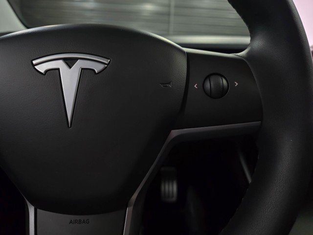 Used 2020 Tesla Model 3 Performance image 21