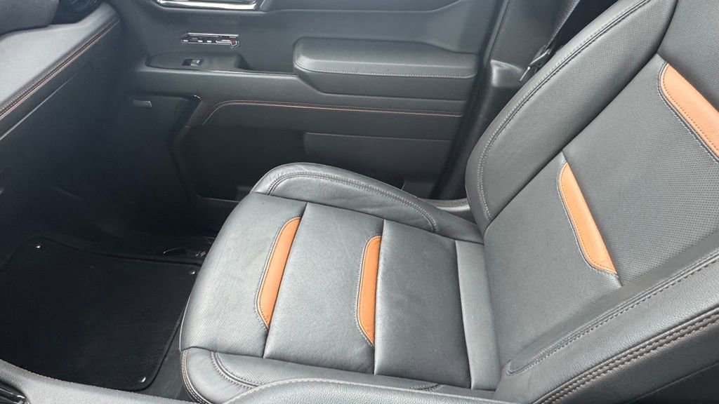 Used 2024 GMC Sierra 1500 AT4 w/ Technology Package image 30