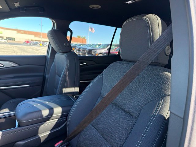 New 2027 Chevrolet Traverse LT AWD/4WD image 11