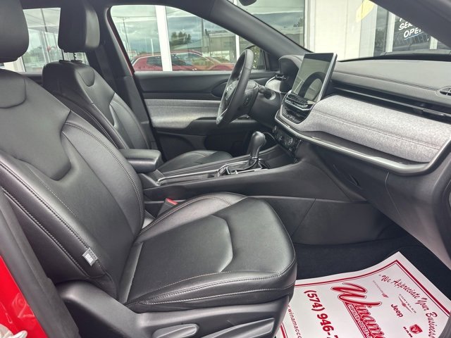 Used 2023 Jeep Compass Latitude image 22