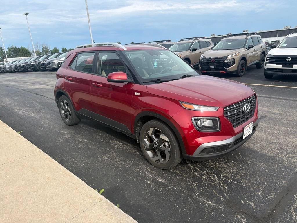 Used 2024 Hyundai Venue SEL FWD image 7