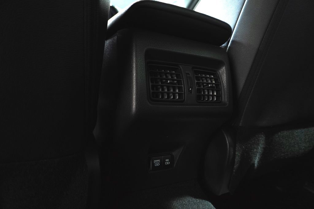 Certified 2025 Toyota Camry SE image 14