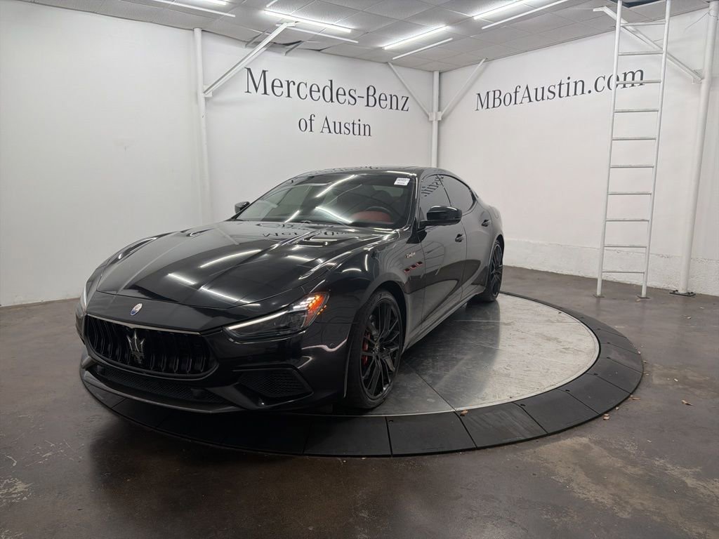 Used 2021 Maserati Ghibli Trofeo image 3