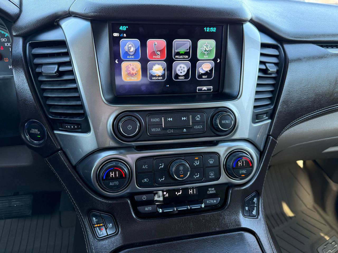 Used 2019 Chevrolet Suburban Premier image 32