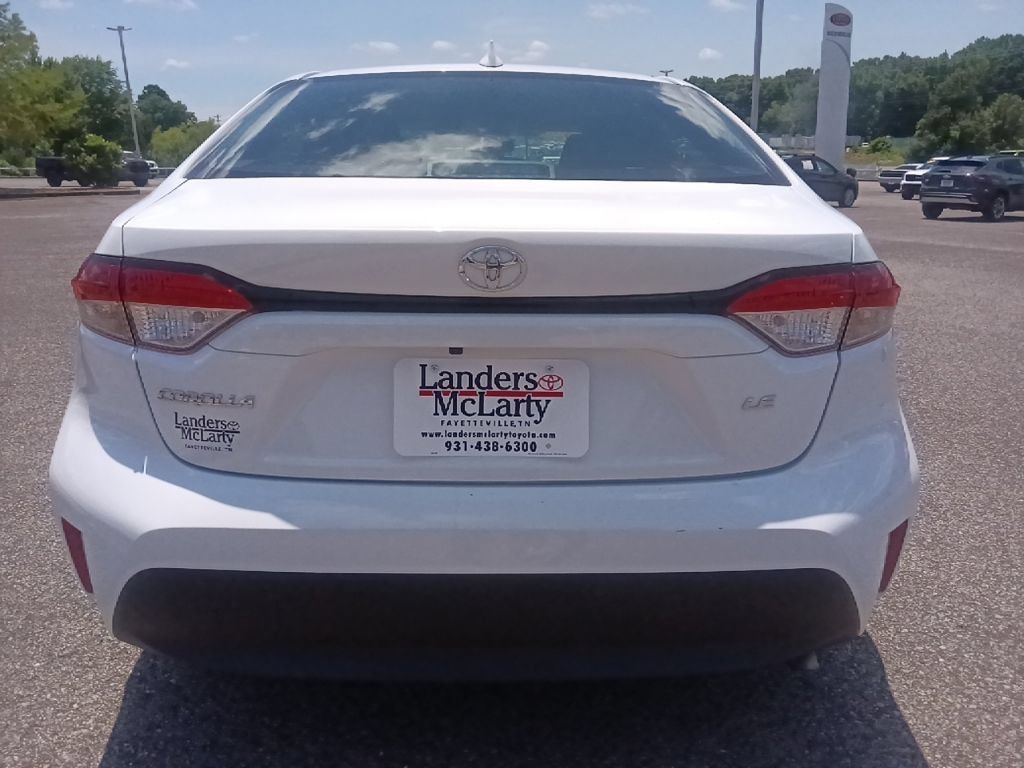 Used 2023 Toyota Corolla LE FWD image 4