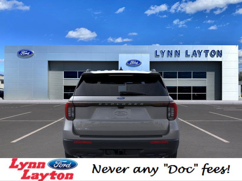 New 2026 Ford Explorer Active RWD image 5