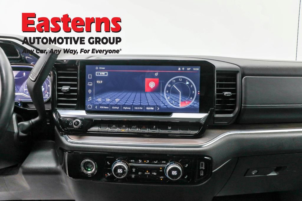 Used 2024 GMC Sierra 1500 SLT image 12