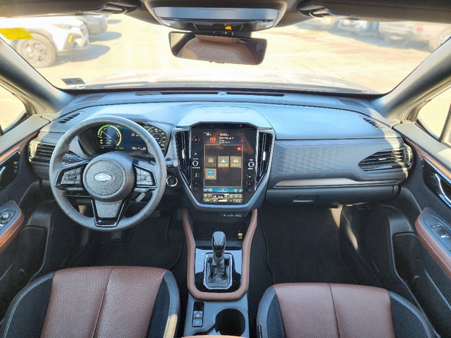 Used 2025 Subaru Forester Touring image 2