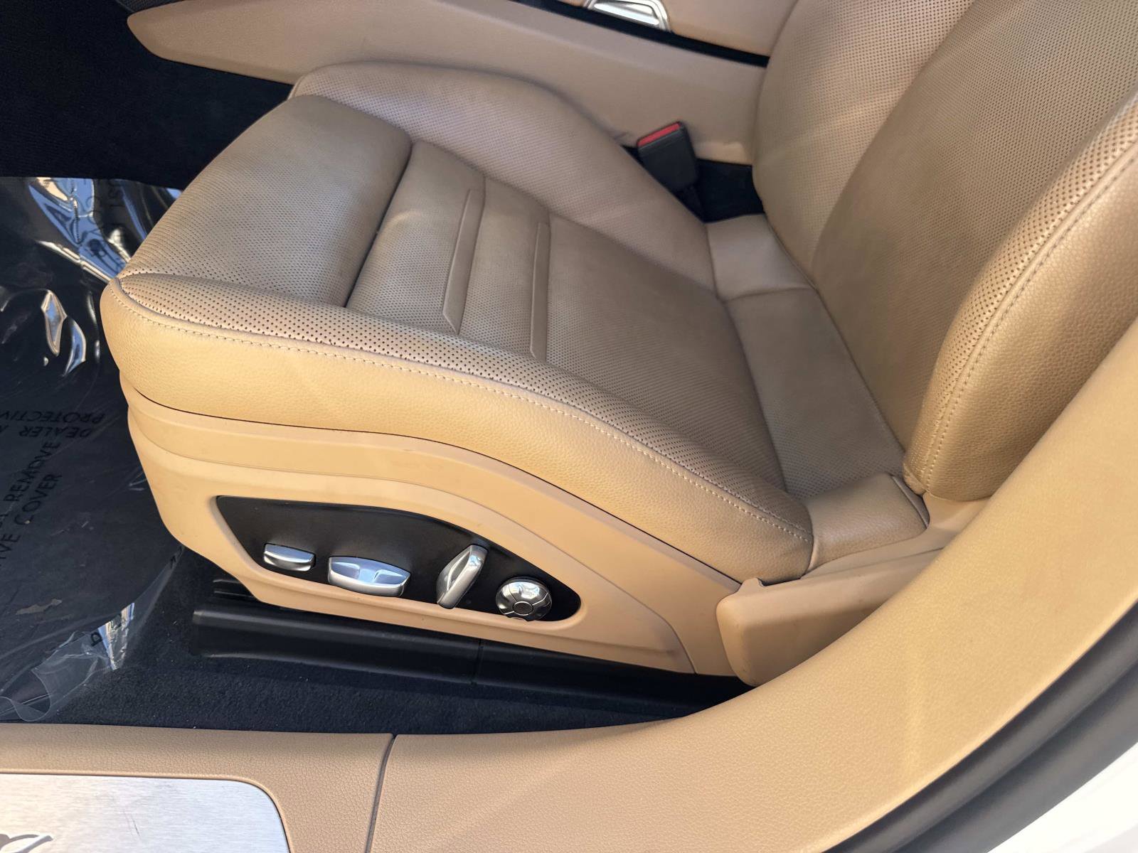 Used 2019 Porsche Panamera 4 image 20