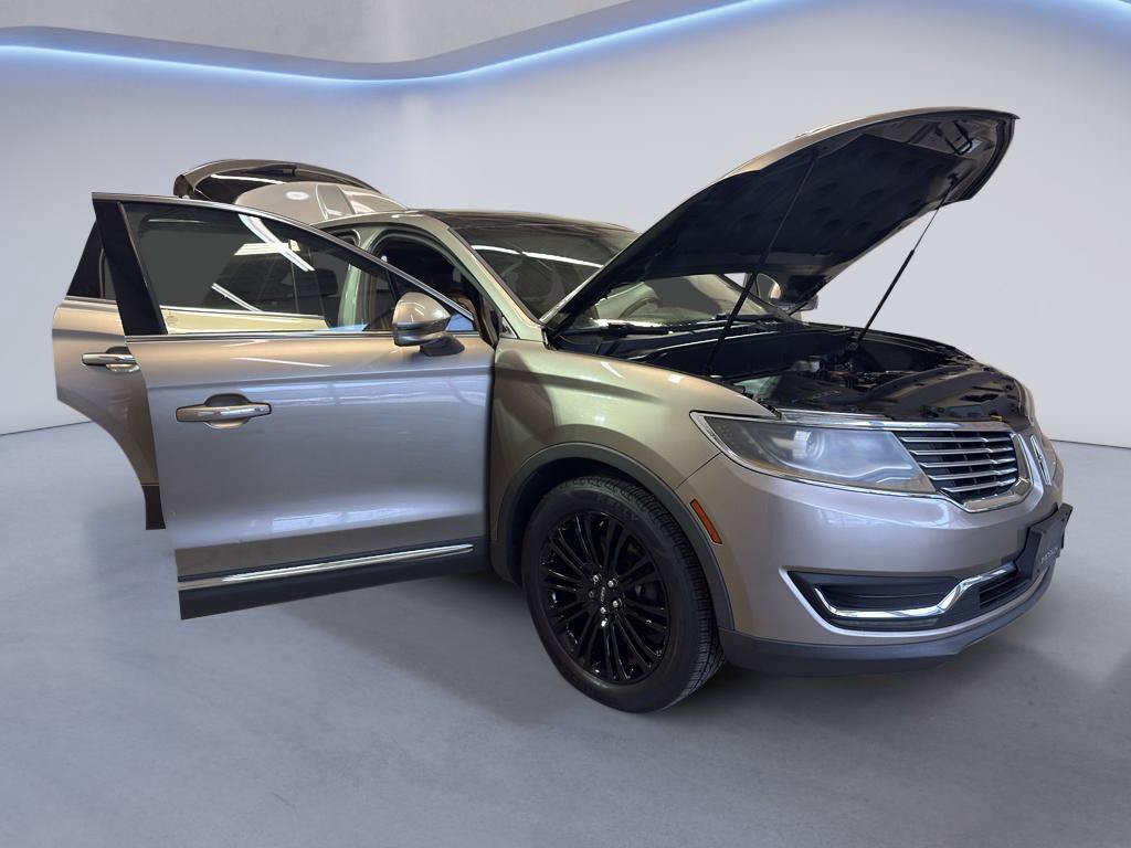 Used 2016 Lincoln MKX Reserve w/ Climate Package AWD/4WD image 9