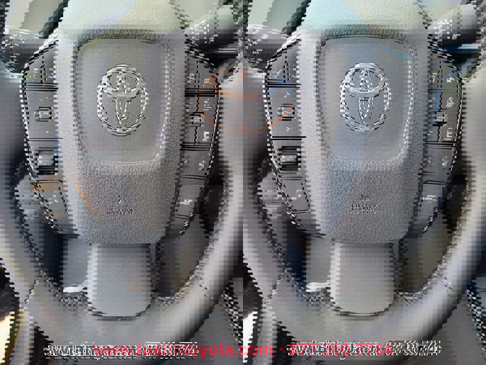 Used 2026 Toyota Prius Plug-In Hybrid FWD image 19