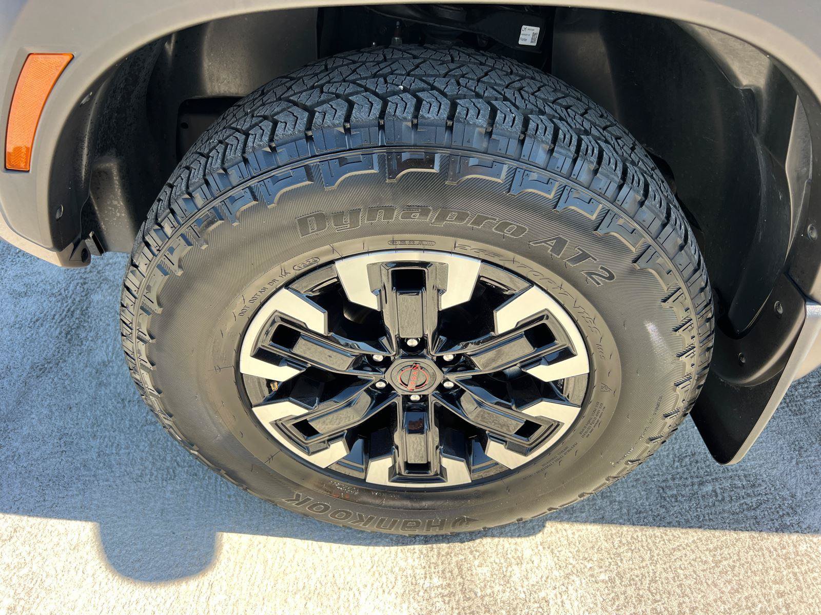 Used 2024 Nissan Frontier PRO-4X w/ Technology Package AWD/4WD image 11