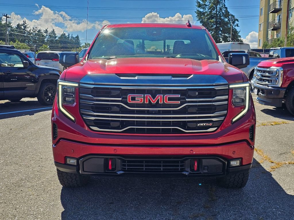 Used 2022 GMC Sierra 1500 AT4 w/ AT4 Premium Package AWD/4WD image 3
