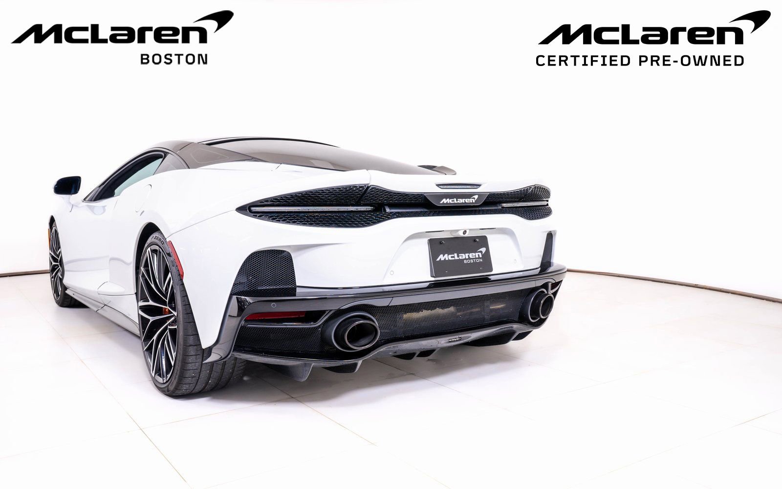 Used 2023 McLaren GT image 10