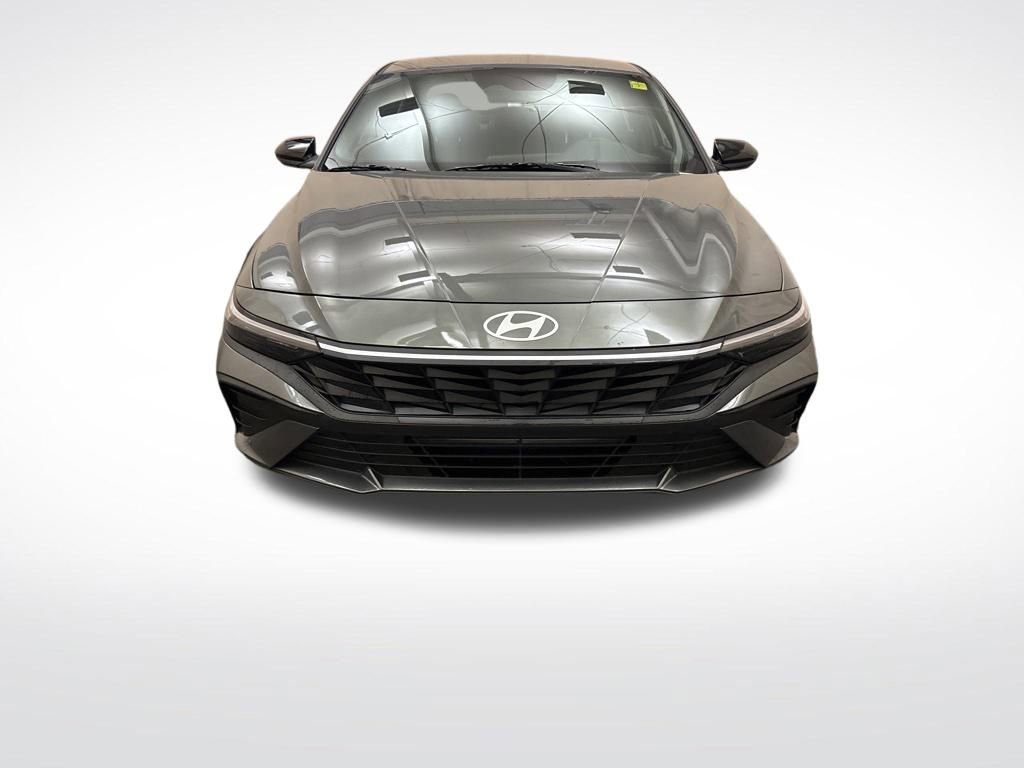 Certified 2026 Hyundai Elantra Sport FWD image 2