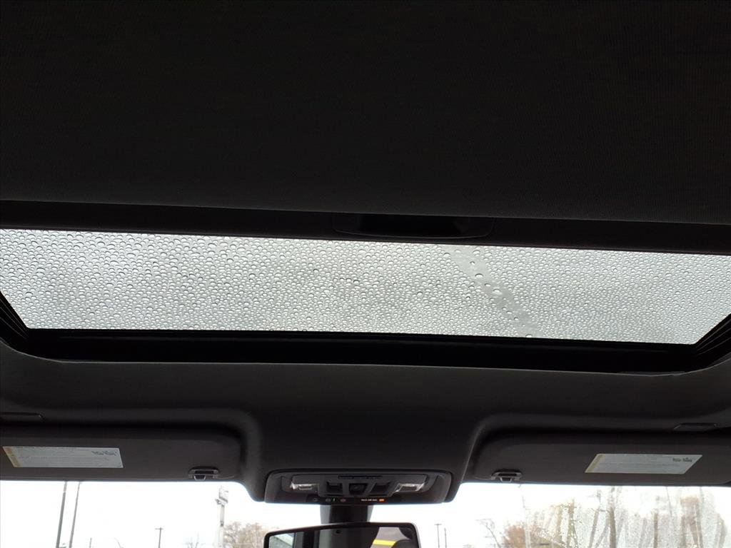 Certified 2022 Chevrolet Silverado 1500 LTZ w/ LTZ Convenience Package II image 27