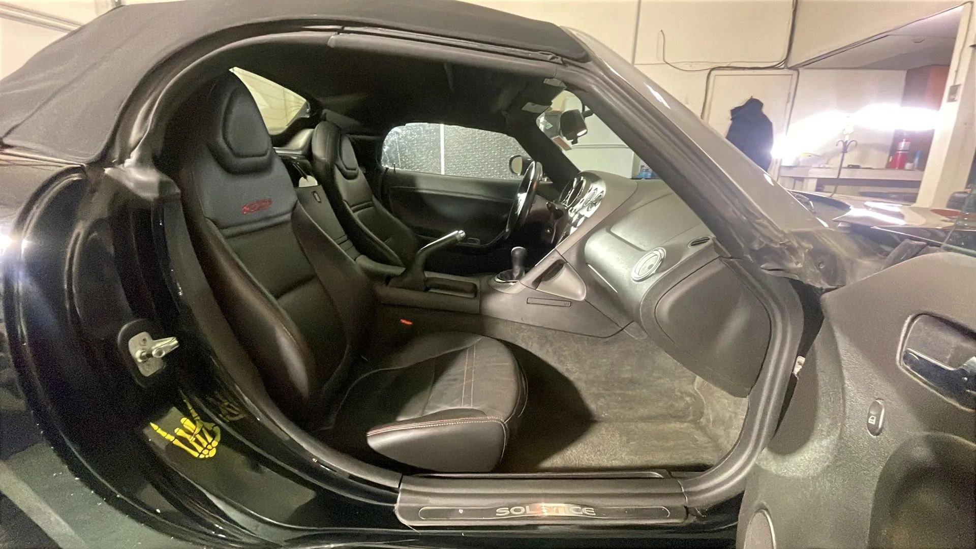 Used 2008 Pontiac Solstice GXP w/ Premium Package image 26