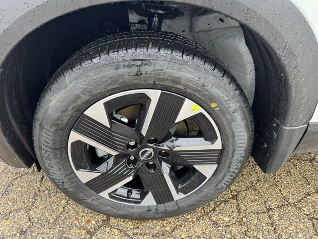 New 2026 Nissan Kicks SV w/ SV Premium Package image 30