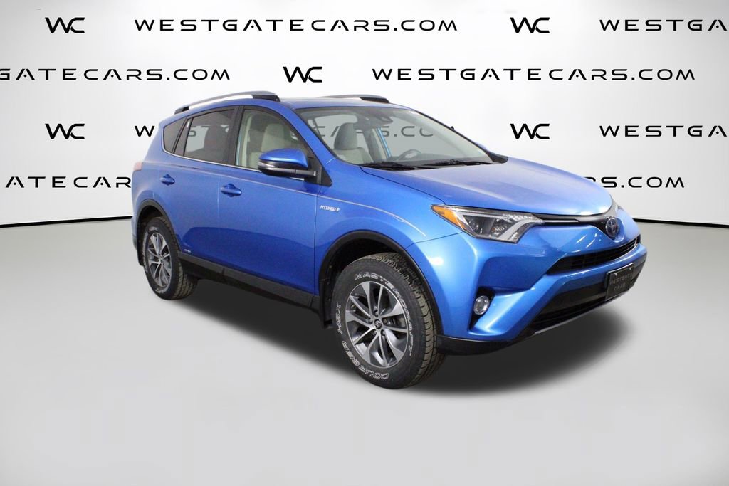 Used 2017 Toyota RAV4 XLE video 2