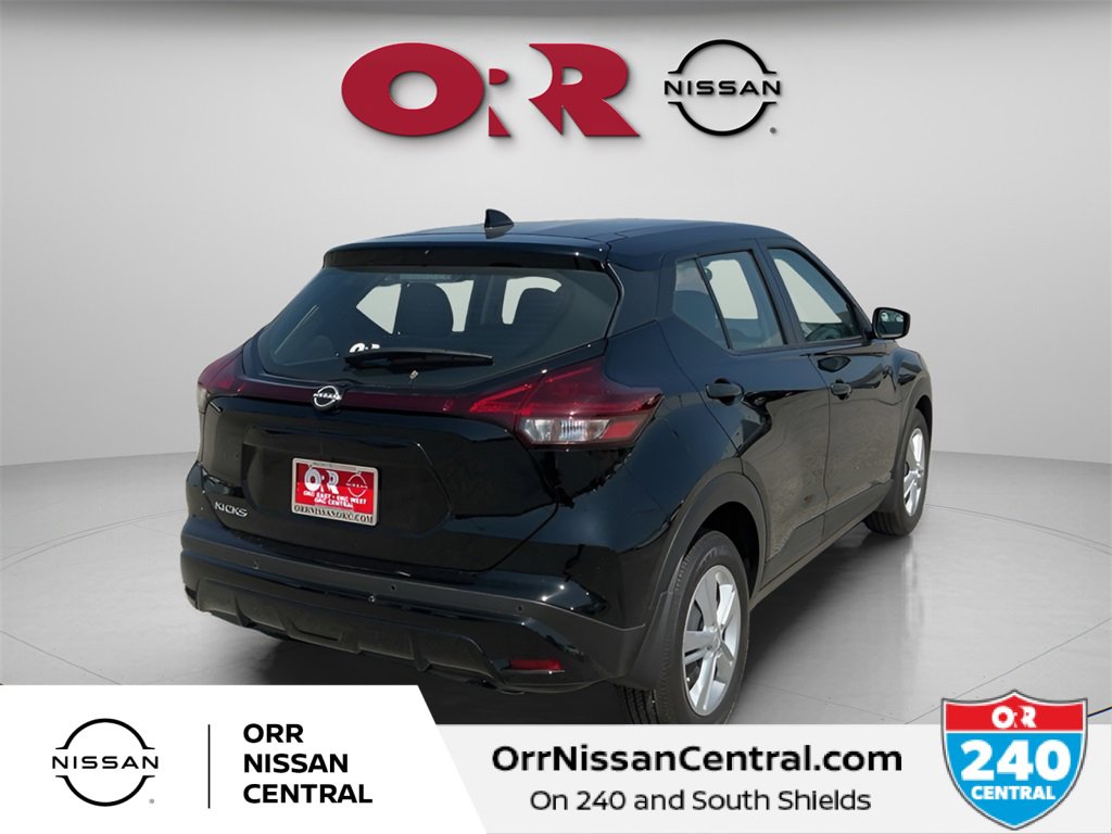 New 2025 Nissan Kicks Play S image 5