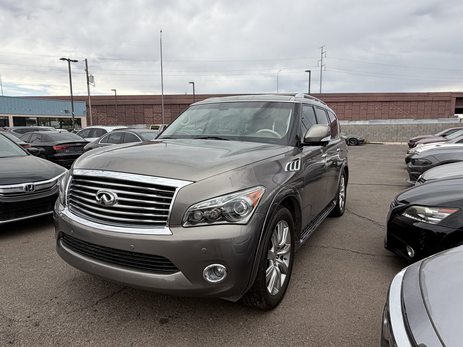 Used 2014 INFINITI QX80 2WD w/ Theater Package