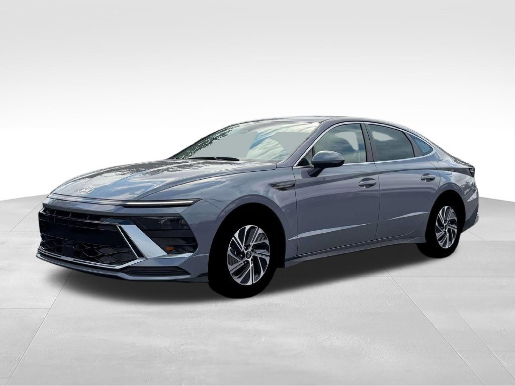 New 2026 Hyundai Sonata Blue FWD image 2