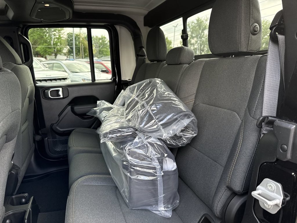 New 2026 Jeep Gladiator Sport AWD/4WD image 19