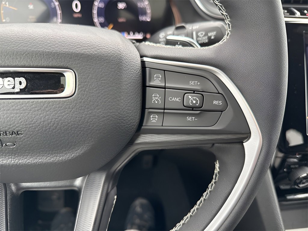 New 2025 Jeep Grand Cherokee L Altitude image 33