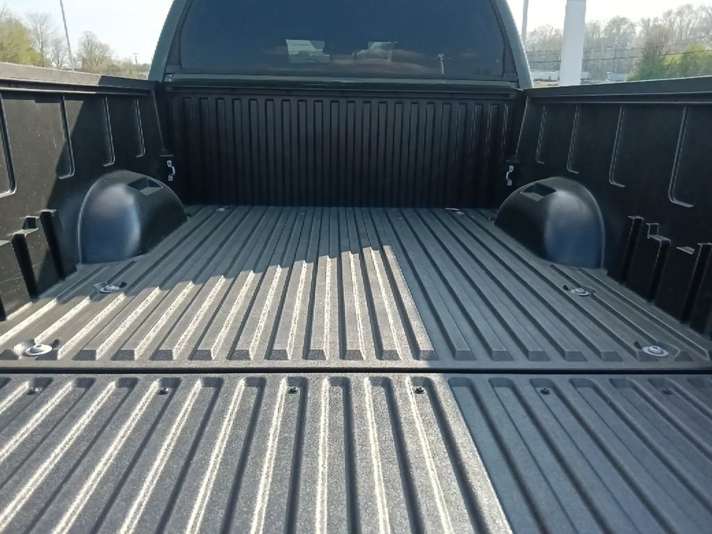 Used 2022 Toyota Tundra SR5 w/ Convenience Package image 29