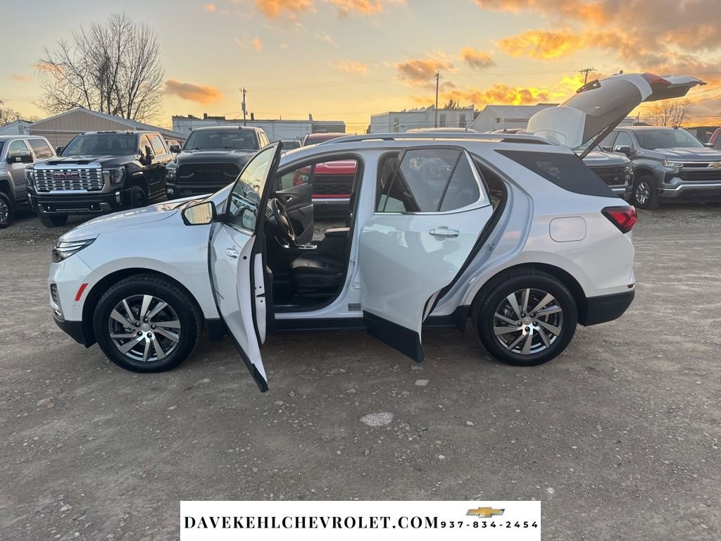 Used 2023 Chevrolet Equinox Premier image 11