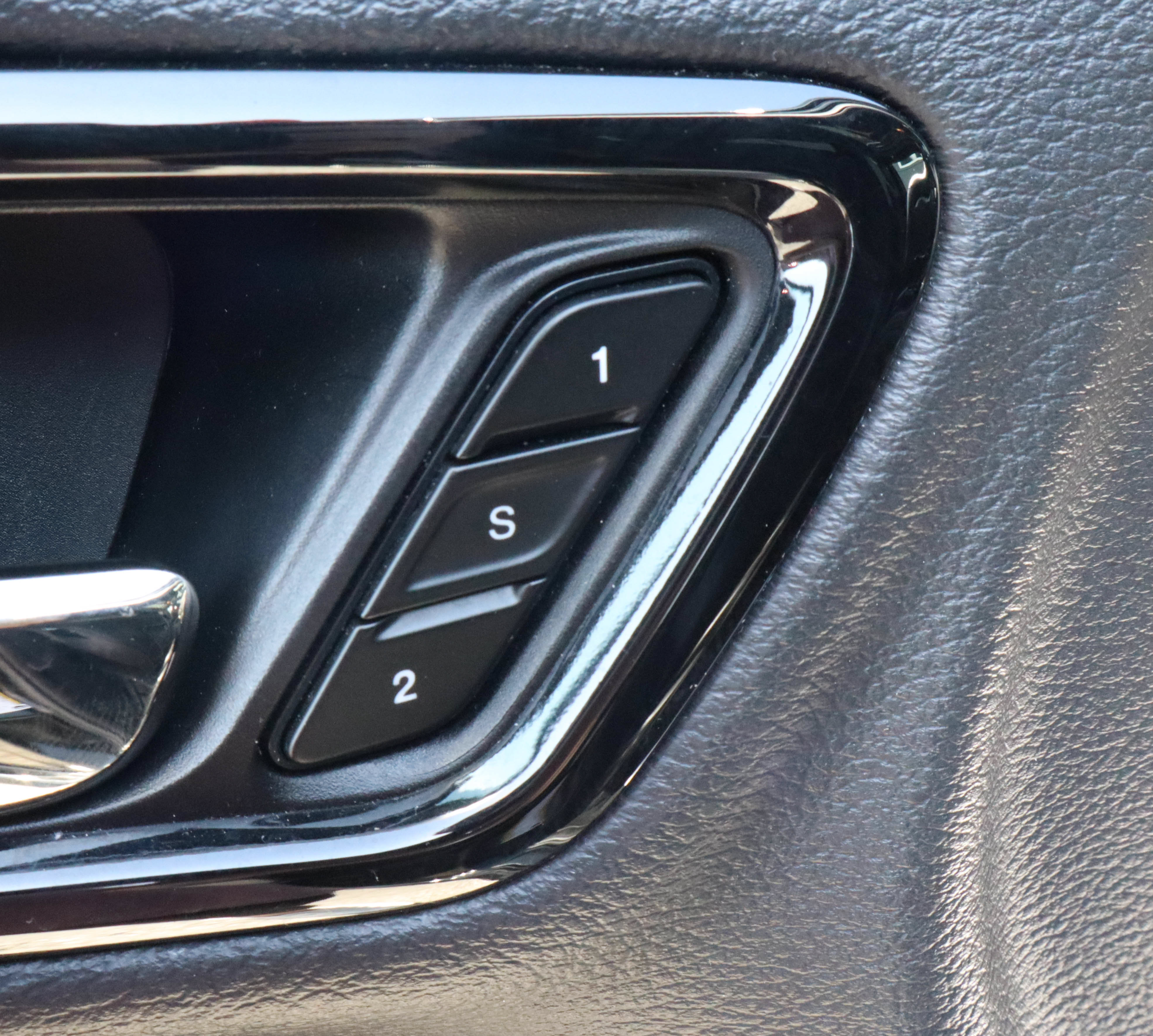 Used 2024 Dodge Durango GT AWD/4WD image 17