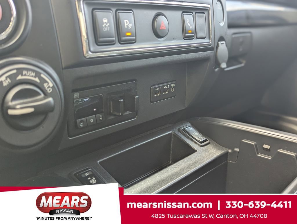Used 2019 Nissan Titan SL w/ Midnight Edition image 28