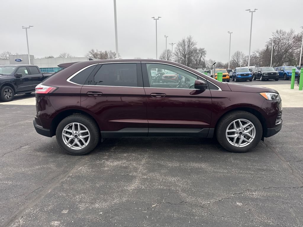 Used 2023 Ford Edge SEL w/ Convenience Package image 6