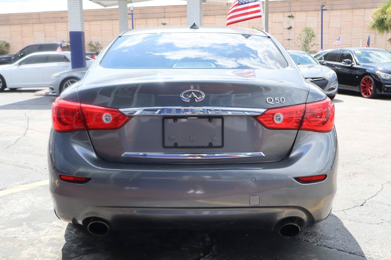 Used 2016 INFINITI Q50 3.0t Premium w/ 3.0T Premium Plus Package RWD image 6