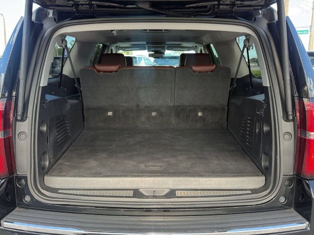 Used 2020 Chevrolet Suburban Premier w/ Premier Plus Edition AWD/4WD image 11