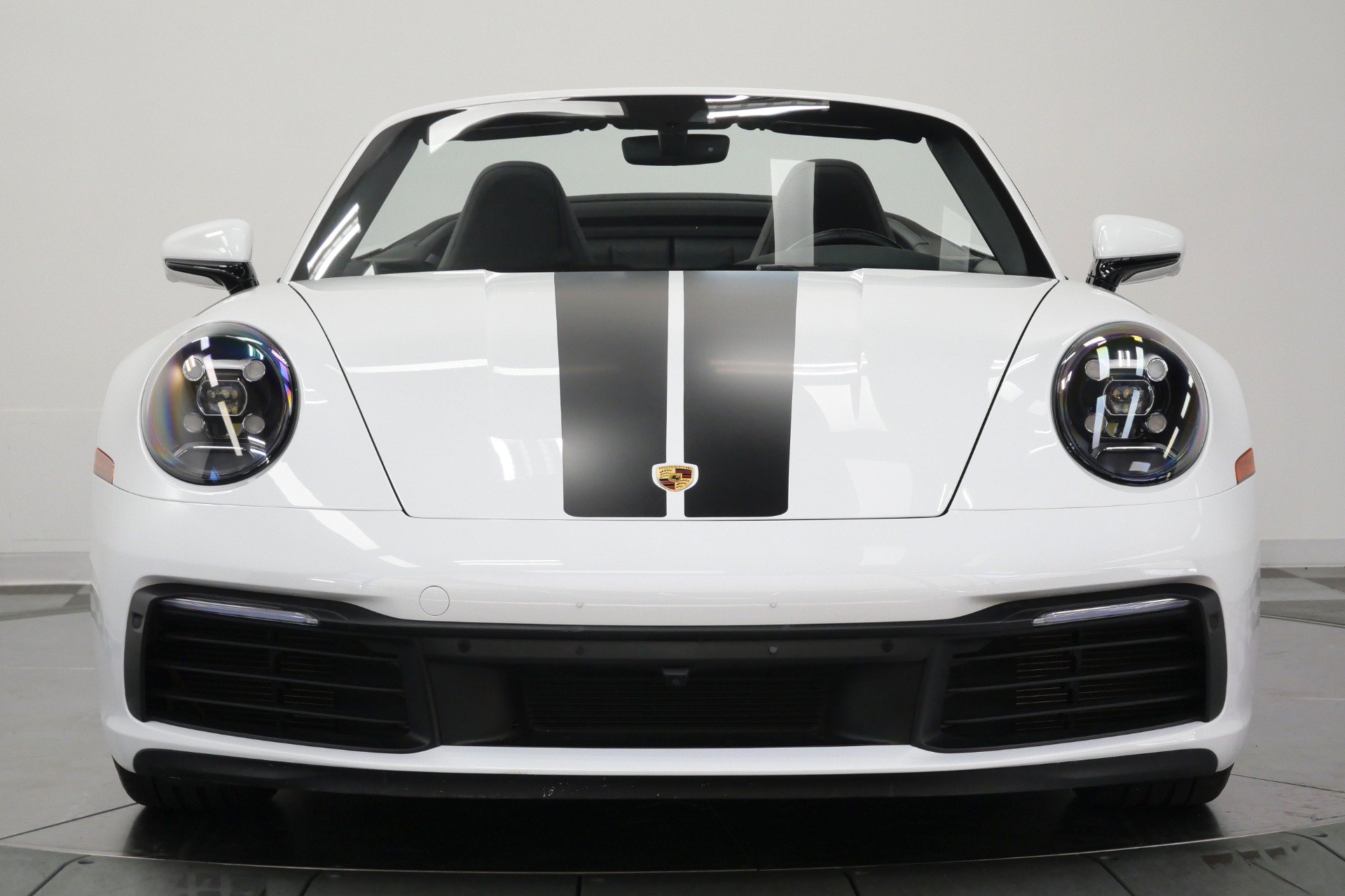 Used 2020 Porsche 911 Carrera image 4