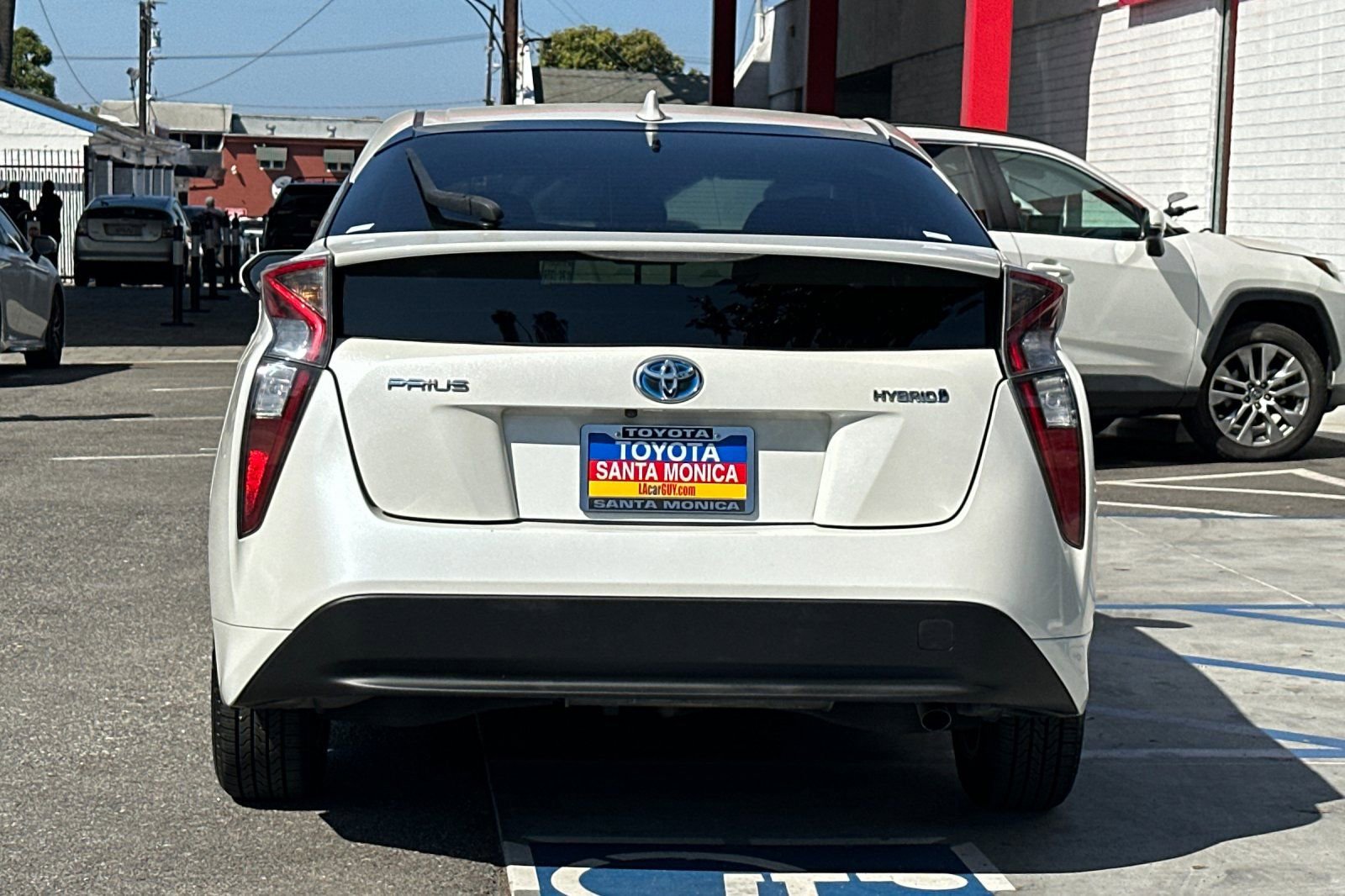 Used 2017 Toyota Prius Two w/ Carpet Mat Package FWD image 5