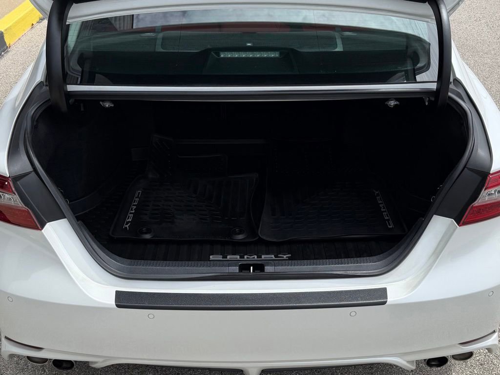 Used 2018 Toyota Camry XSE w/ Driver Assist Package FWD image 23