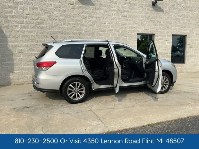 Used 2014 Nissan Pathfinder SV AWD/4WD image 11