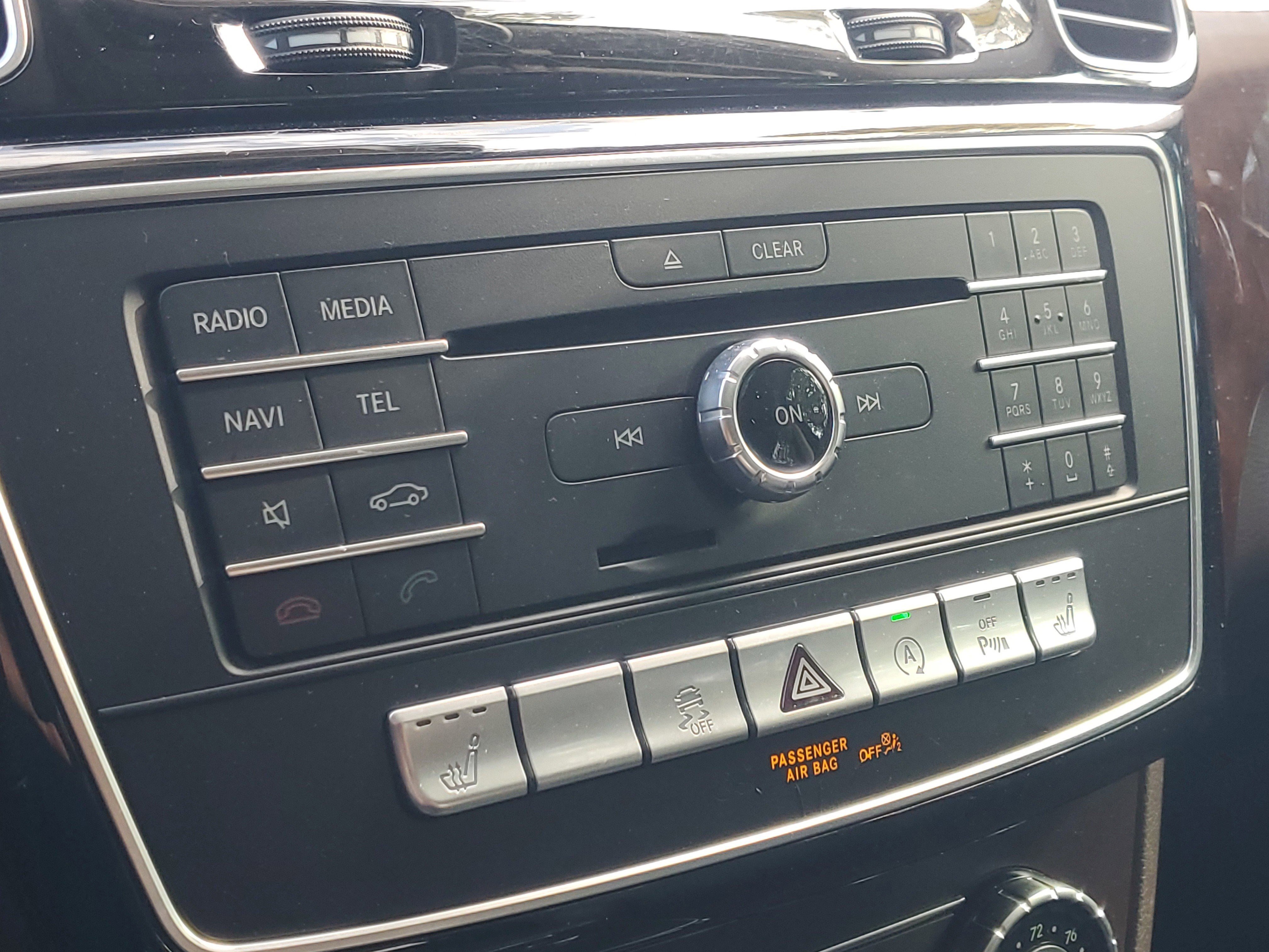 Used 2019 Mercedes-Benz GLE 400 4MATIC image 30