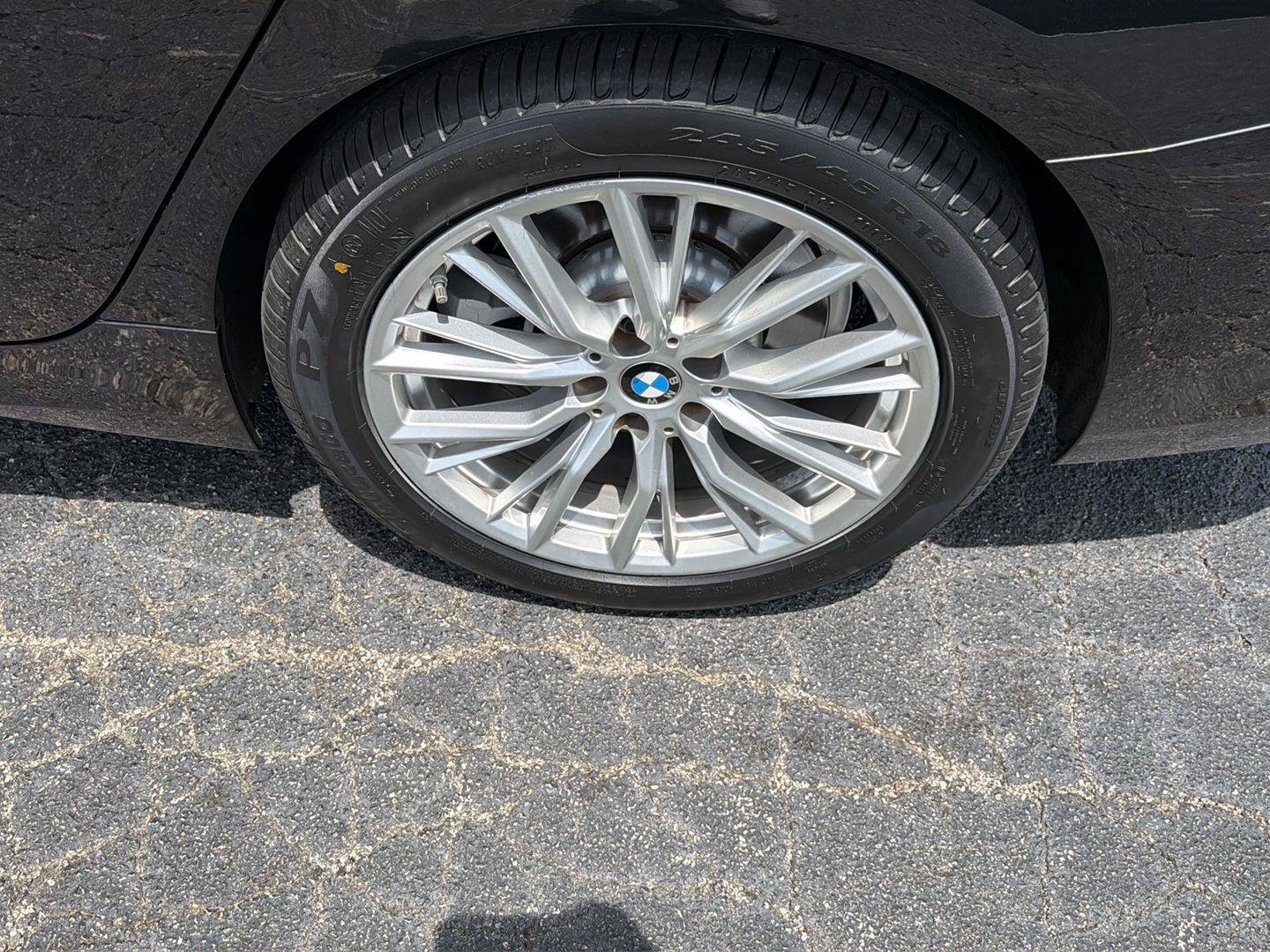 Used 2023 BMW 330i xDrive Sedan w/ Premium Package AWD/4WD image 37