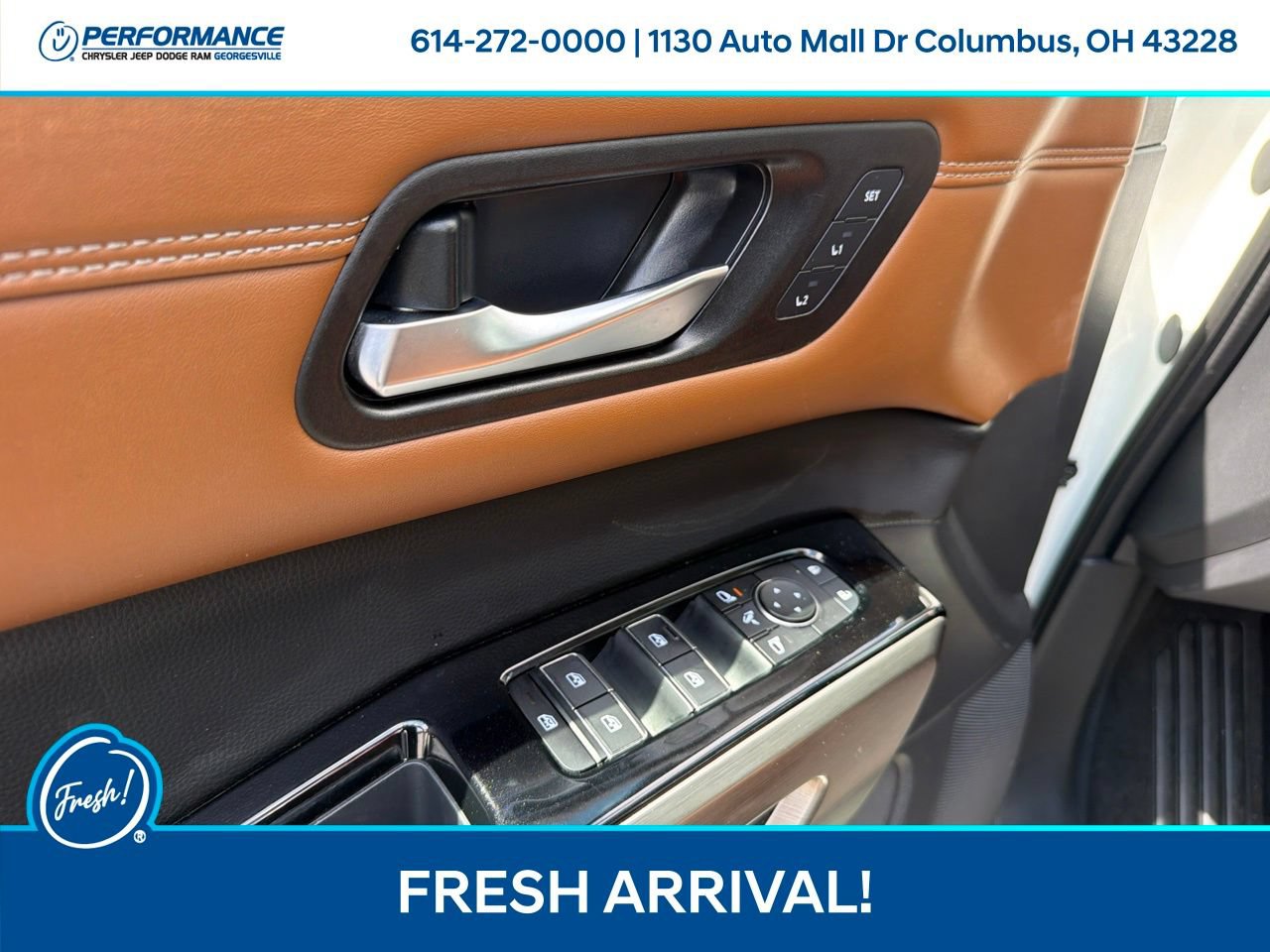 Used 2023 Nissan Pathfinder Platinum AWD/4WD image 12