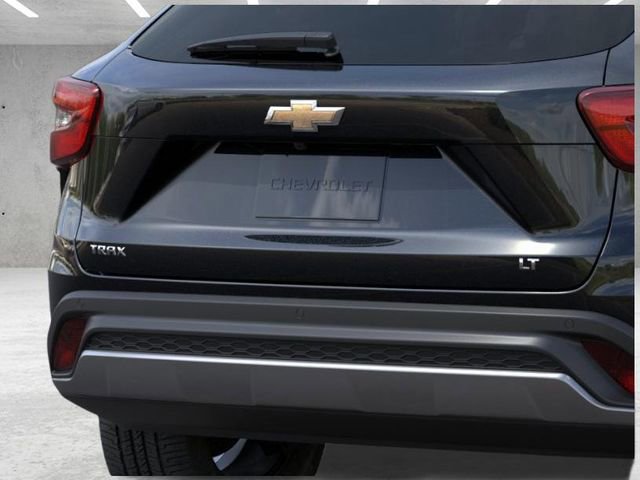 New 2026 Chevrolet Trax LT w/ Driver Confidence Package FWD image 14